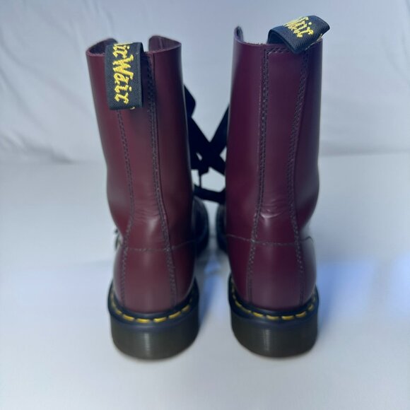 Dr. Martens 1490 Cherry Red Women's US Size 8, EU 39 Black Ribbon Lace - Picture 4 of 8